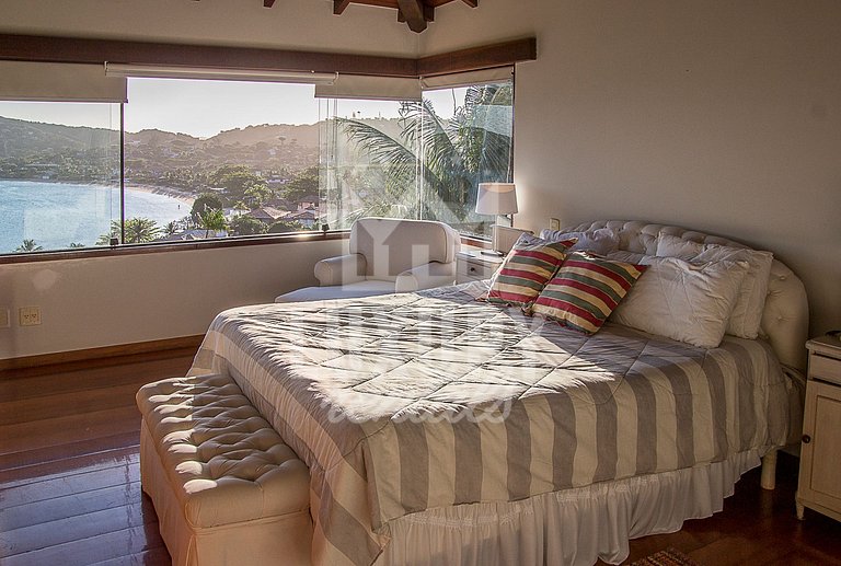 Casa com Vista Espetacular na Praia da Ferradura