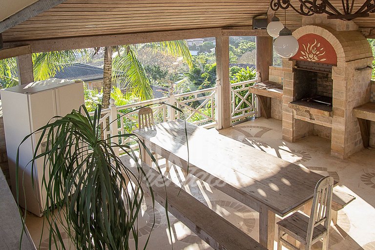Casa com Vista Espetacular na Praia da Ferradura