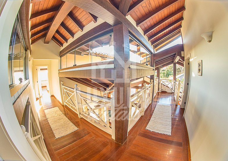 Casa com Vista Espetacular na Praia da Ferradura