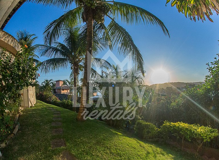 Casa com Vista Espetacular na Praia da Ferradura