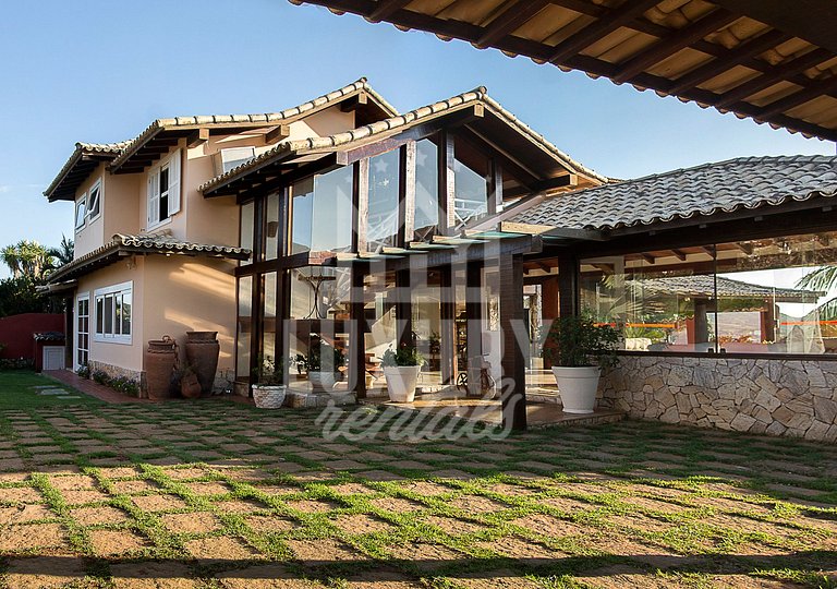 Casa com Vista Espetacular na Praia da Ferradura