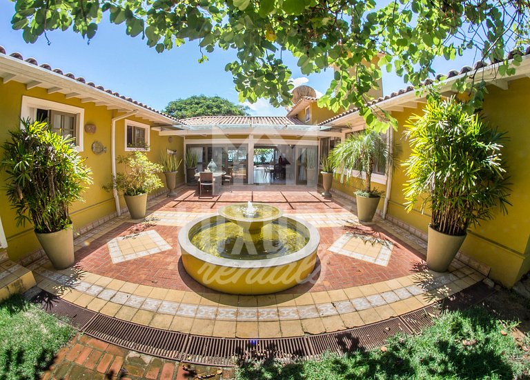 Deslumbrante Casa em Frente a Praia de Manguinhos