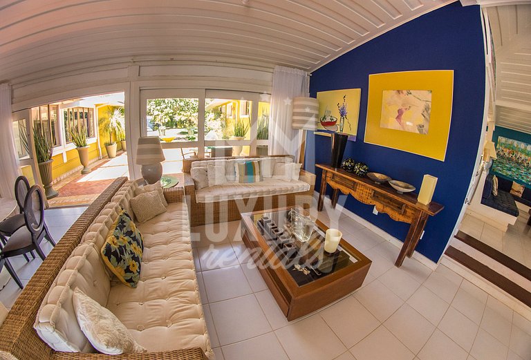 Deslumbrante Casa em Frente a Praia de Manguinhos
