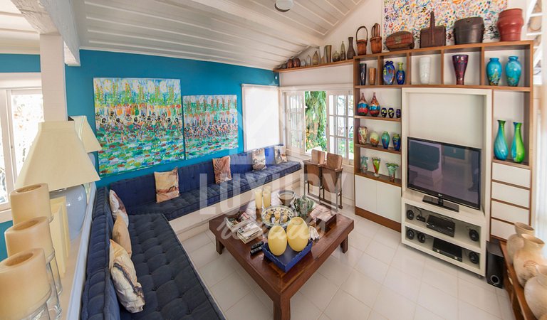 Deslumbrante Casa em Frente a Praia de Manguinhos