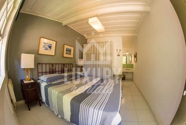 Deslumbrante Casa em Frente a Praia de Manguinhos