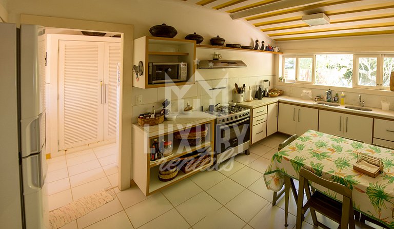 Deslumbrante Casa em Frente a Praia de Manguinhos