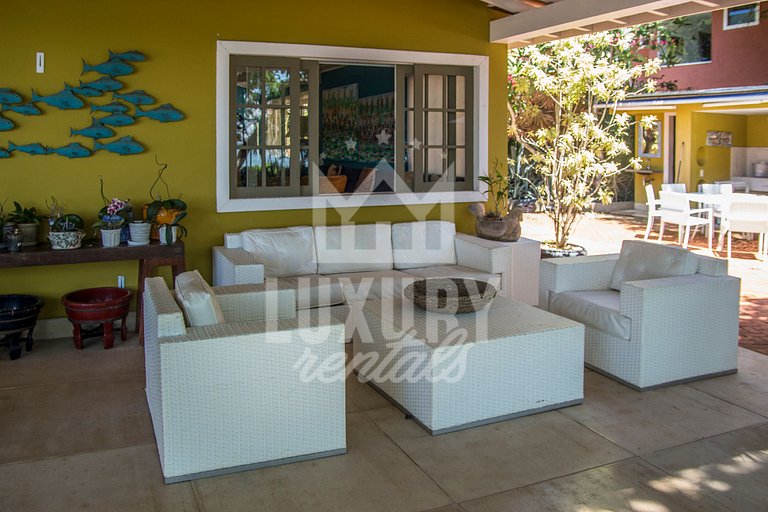 Deslumbrante Casa em Frente a Praia de Manguinhos