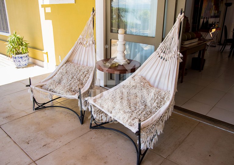 Deslumbrante Casa em Frente a Praia de Manguinhos