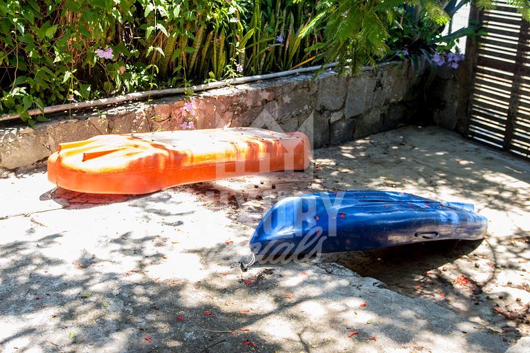 Deslumbrante Casa em Frente a Praia de Manguinhos