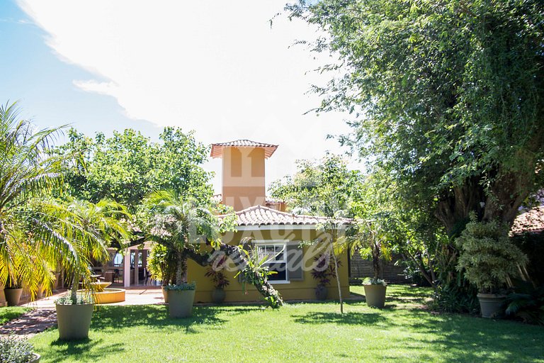 Deslumbrante Casa em Frente a Praia de Manguinhos