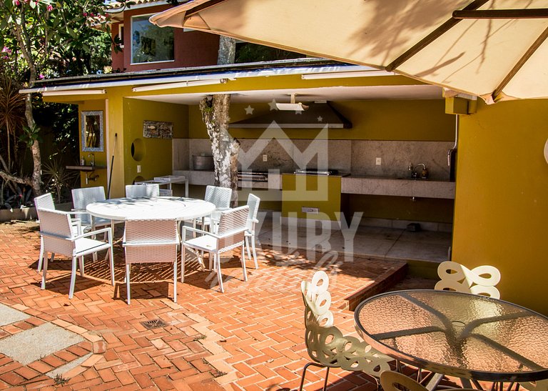 Deslumbrante Casa em Frente a Praia de Manguinhos