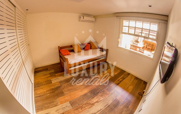 Linda Casa em Condomínio Pé na Areia de Geribá Por Luxury Re