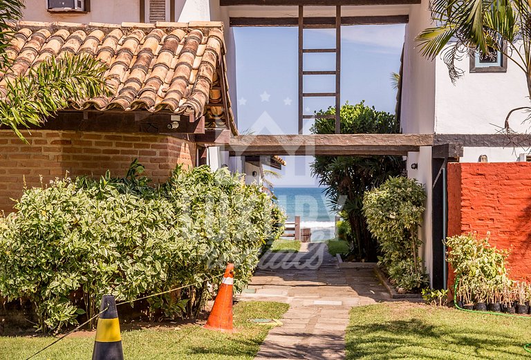Linda Casa em Condomínio Pé na Areia de Geribá Por Luxury Re