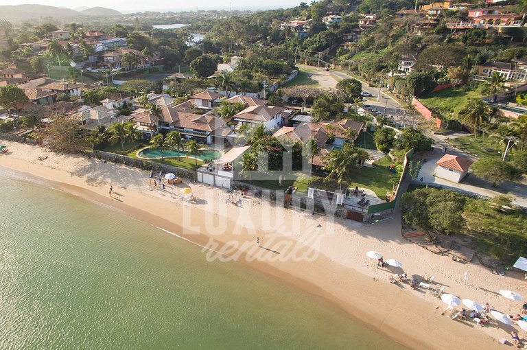 Mansão Pé na Areia da Praia da Ferradura