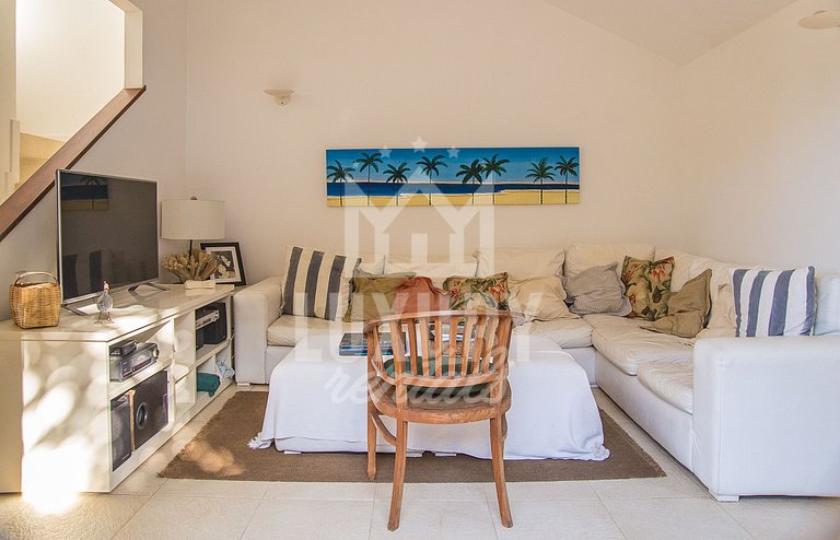Casa Maravilhosa com Cinco Suítes, Pé na Areia da Praia de M