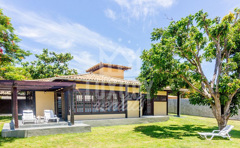 Charmosa Casa próxima à Praia da Ferradura