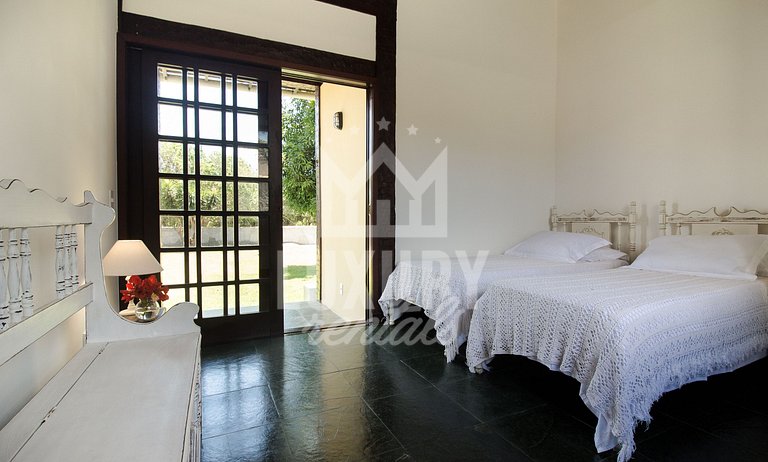 Charmosa Casa próxima à Praia da Ferradura