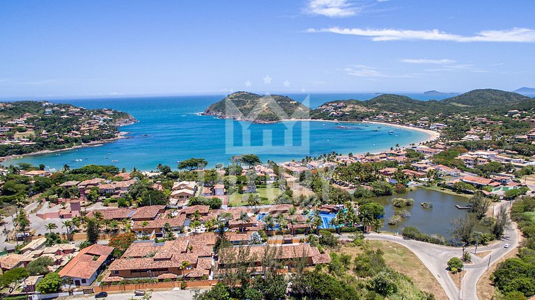 Charmosa Casa próxima à Praia da Ferradura