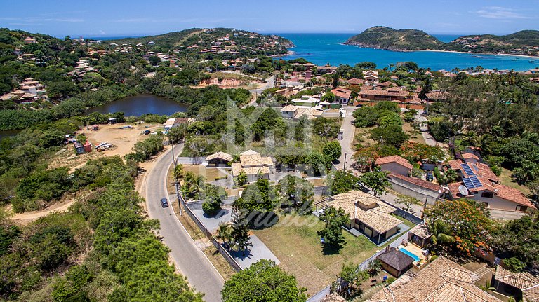 Charmosa Casa próxima à Praia da Ferradura