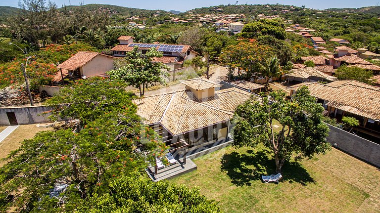 Charmosa Casa próxima à Praia da Ferradura