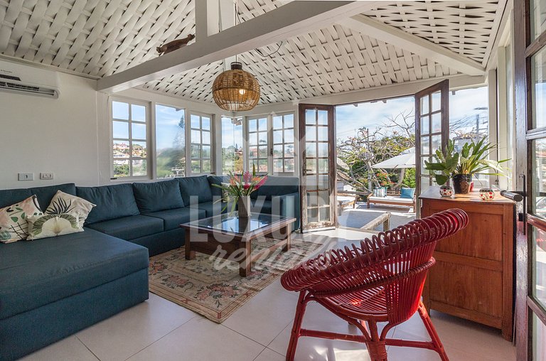 Casa com Vista Incrível quatro Suítes Prx a Geriba