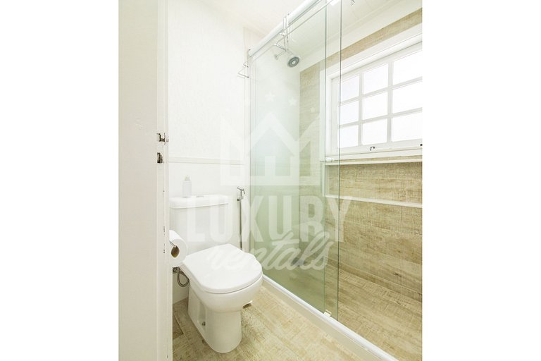 Casa com Vista Incrível quatro Suítes Prx a Geriba