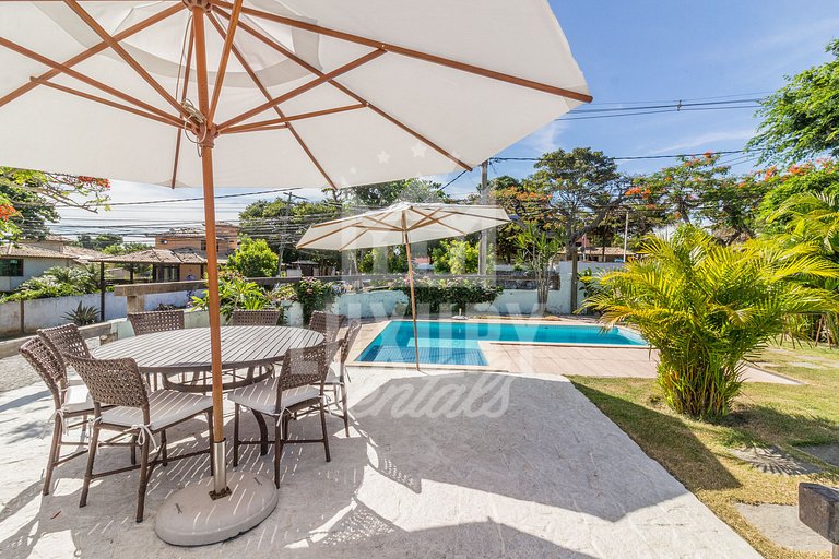 Casa com Vista Incrível quatro Suítes Prx a Geriba