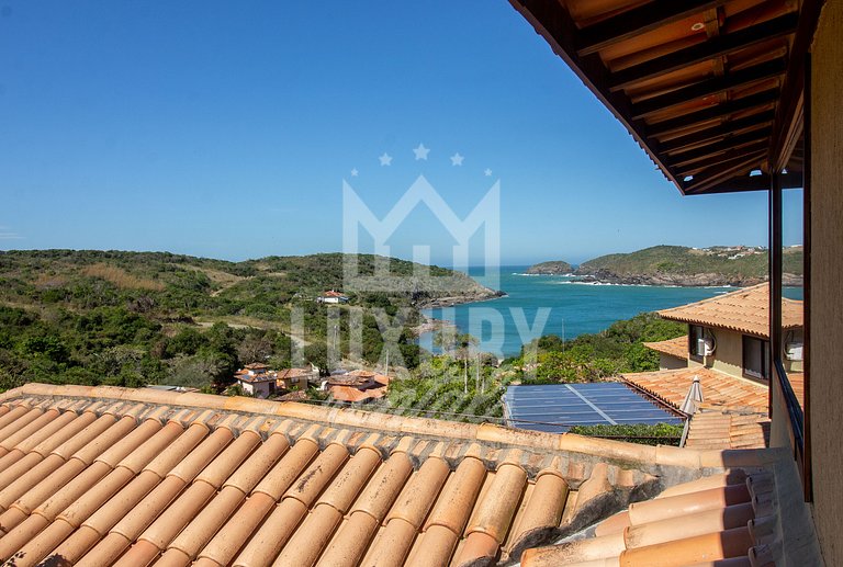 Linda Casa Em Condomínio com Quatro Suítes, Vistar Mar e Pró