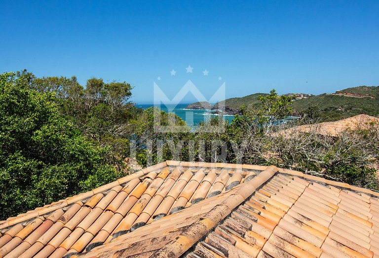 Casa em Condomínio a 1min da Praia do Forno