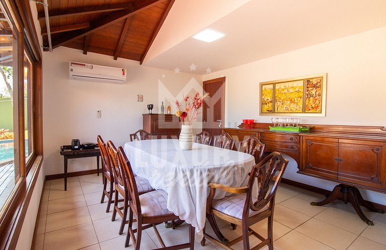Casa em Condomínio a 1min da Praia do Forno