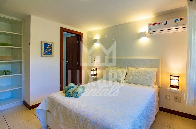 Casa em Condomínio a 1min da Praia do Forno