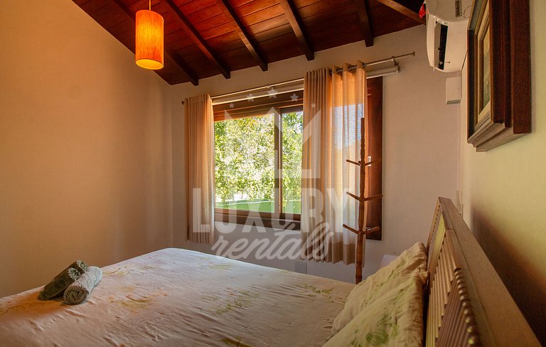 Casa em Condomínio a 1min da Praia do Forno