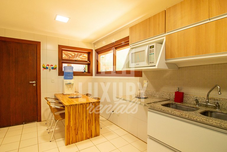 Casa em Condomínio a 1min da Praia do Forno