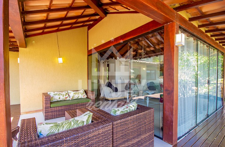Casa em Condomínio a 1min da Praia do Forno