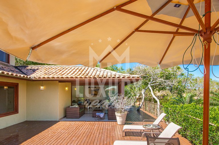 Casa em Condomínio a 1min da Praia do Forno