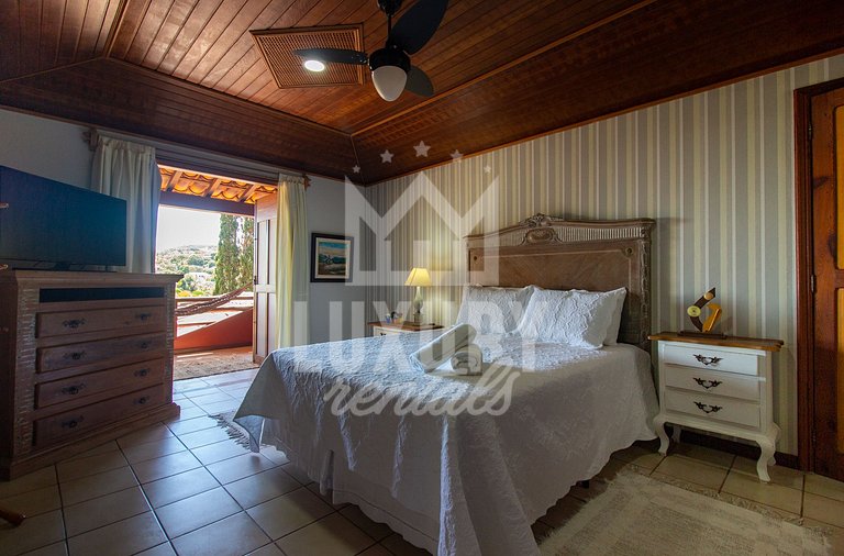 Casa Completa, Cinco Quartos, Piscina e Churrasqueira em Ger