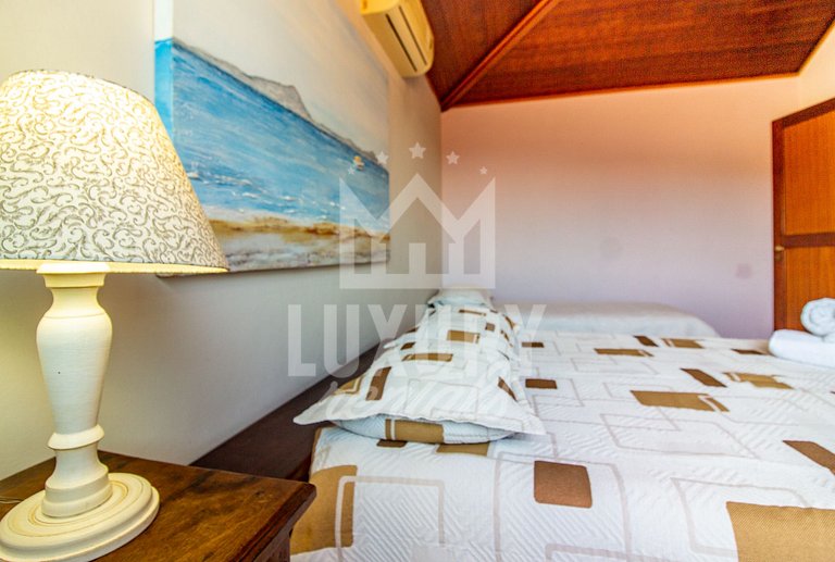 Casa Completa, Cinco Quartos, Piscina e Churrasqueira em Ger
