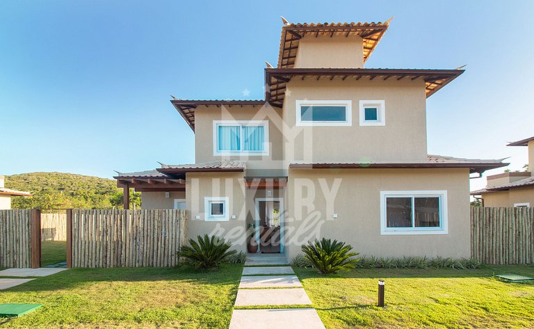 Casa Moderna e Luxuosa com Quatro Suítes Próx a Rua das Pedr
