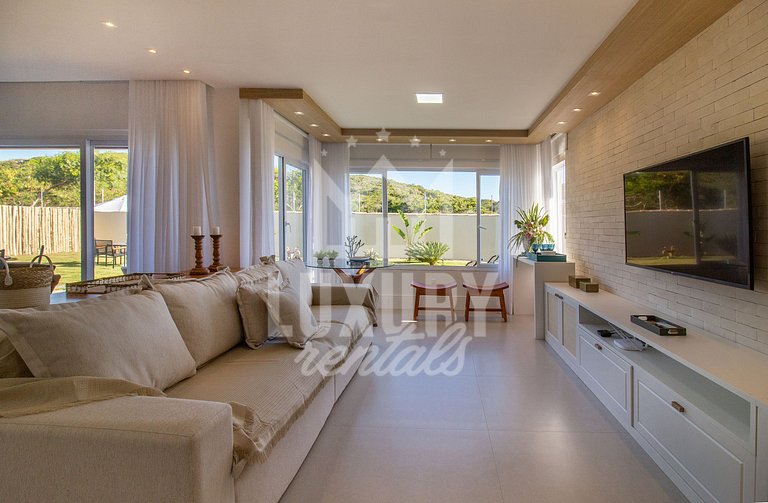 Casa Moderna e Luxuosa com Quatro Suítes Próx a Rua das Pedr