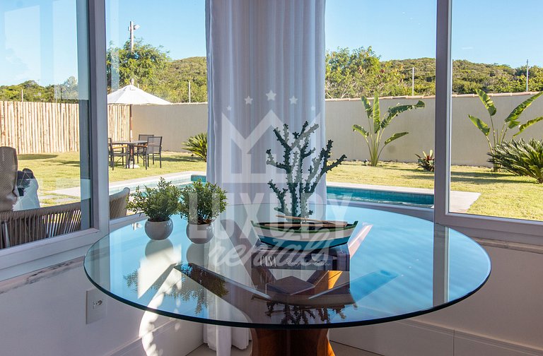 Casa Moderna e Luxuosa com Quatro Suítes Próx a Rua das Pedr