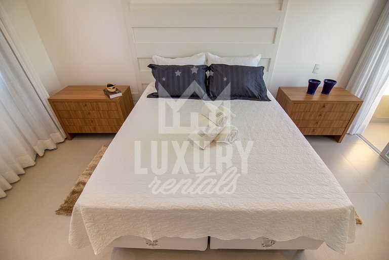 Casa Moderna e Luxuosa com Quatro Suítes Próx a Rua das Pedr