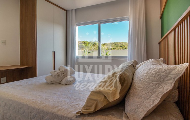 Casa Moderna e Luxuosa com Quatro Suítes Próx a Rua das Pedr