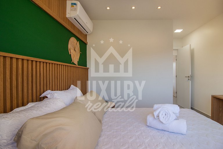 Casa Moderna e Luxuosa com Quatro Suítes Próx a Rua das Pedr