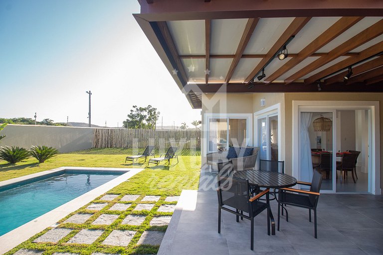 Casa Moderna e Luxuosa com Quatro Suítes Próx a Rua das Pedr