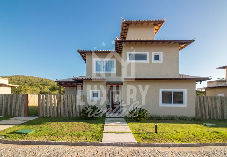 Casa Moderna e Luxuosa com Quatro Suítes Próx a Rua das Pedr