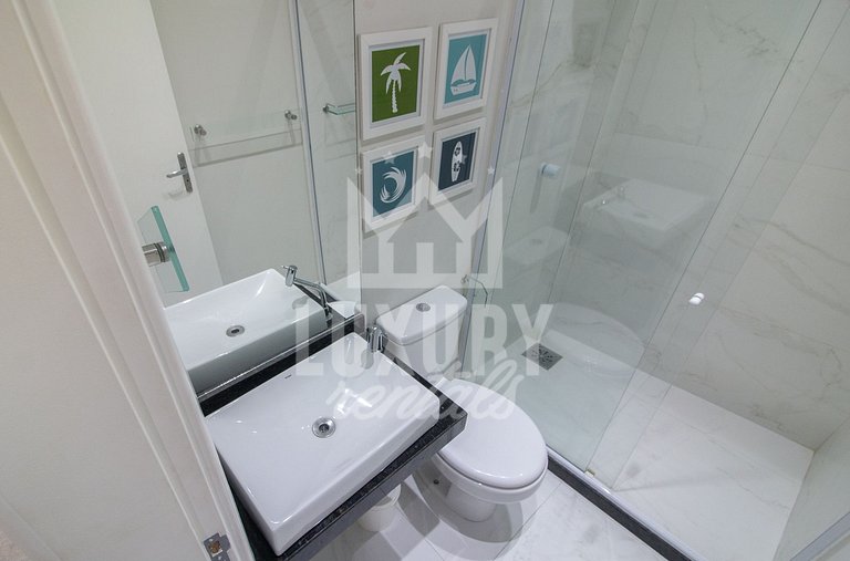 Mansão com Nove Quartos à Três Minutos da Praia de Geribá po
