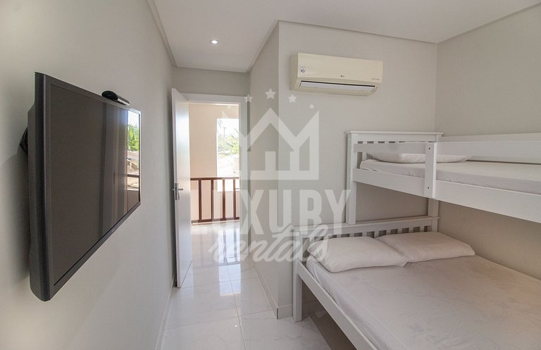 Mansão com Nove Quartos à Três Minutos da Praia de Geribá po