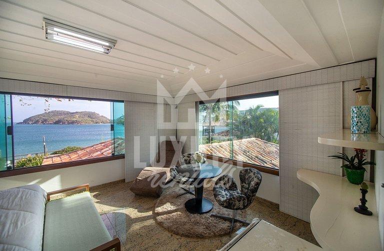 Mansão Beira Mar com Cinco Suítes na Praia da Ferradura - Po