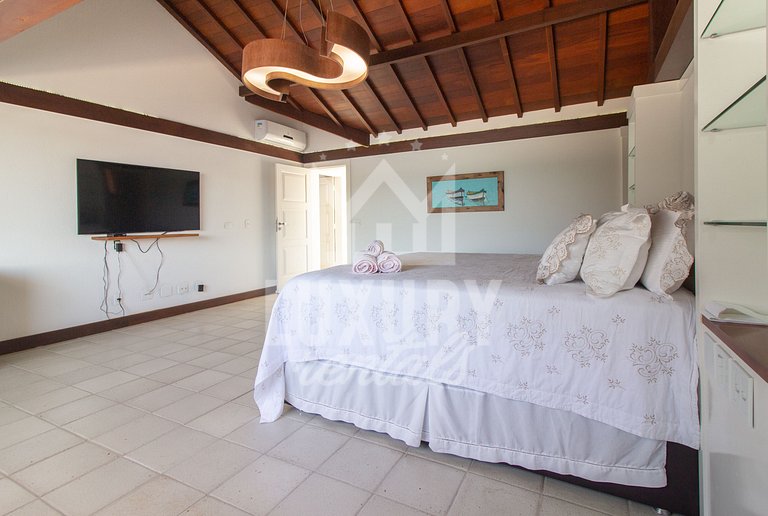 Mansão Pé na Areia da Ferradura Por Luxury Rentals