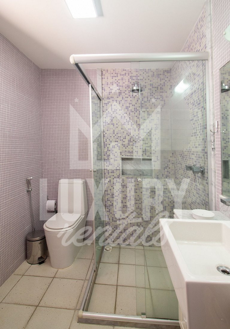 Mansão Pé na Areia da Ferradura Por Luxury Rentals